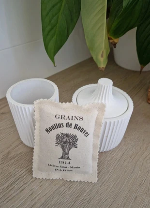 Coussin parfumé Paris garni Lavande bio fait main pièce unique, marke: fait maison avec soin, zustand: Neu, mit Etikett, größe: Sonstige, 9,90 €, 11,10 € inklusive Vinted-Käuferschutz