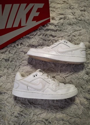 Baskets Nike Son Of Force Low Blanc Taille 37,5, marque: Nike, état: Très bon état, taille: 37.5, 19,50 €, 21,18 € Protection acheteurs incluse