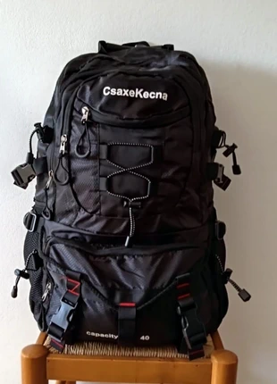 Mochila outdoor 40L – multiusos e impermeable, état: Très bon état, 31,00 €, 33,25 € Protection acheteurs incluse