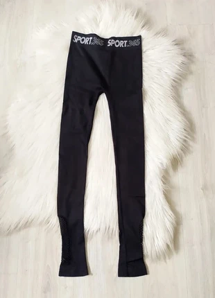 Legging noir de sport matière lycra taille 36/38, marca: Zeeman, estado: Muito bom, tamanho: S / 36 / 8, €5.00, €5.95 inclui Proteção do Comprador