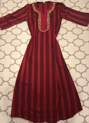 Caftan Kmiss Abaya Gandoura Robe d'hôtesse Bad3ia, marque: Modanisa, état: Très bon état, taille: L / 40 / 12, 15,00 €, 16,45 € Protection acheteurs incluse