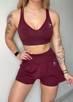 Ensemble Gymshark, brand: Gymshark, condizioni: Ottime, taglia: S / IT 40 / EU 36, €42.00, €44.80 include la Protezione acquisti Pro