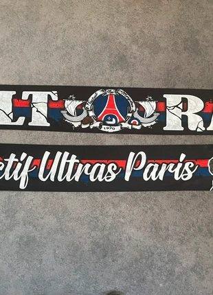 Une écharpe collectif ultras Paris ultra psg virage Auteuil, brand: PSG, condizioni: Buone, €50.00, €53.20 include la Protezione acquisti