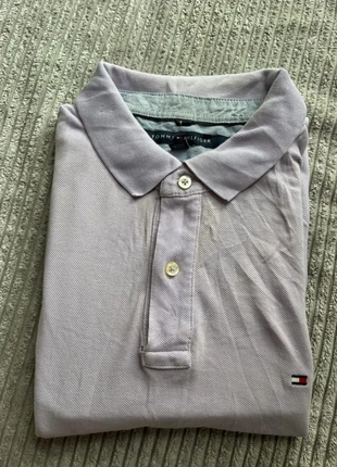 Polo tommy Hilfiger logo brodée taille XXL en très bon état polo 39, marque: Tommy Hilfiger, état: Très bon état, taille: XXL, 10,00 €, 11,20 € Protection acheteurs incluse