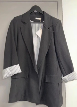 Blazer noir long neuf, état: Neuf avec étiquette, taille: Taille unique, 10,00 €, 11,20 € Protection acheteurs incluse