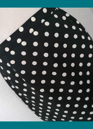 Jupe droite noir à pois blanc taille 42=5€, marque: R&B, état: Bon état, taille: XL / 42 / 14, 5,00 €, 5,95 € Protection acheteurs (Pro) incluse