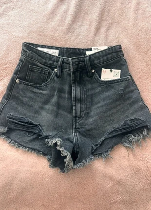 short en jean zara, brand: Zara, condition: New with tags, size: XXS / 32 / 4, €10.00, €11.20 includes Buyer Protection