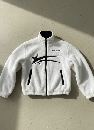 Veste polaire blanche – streetwear, graphique, tendance, cosy, brand: Nova Aurelia, condizioni: Ottime, taglia: M, €79.90, €84.60 include la Protezione acquisti