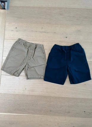 Lot de 2 shorts garçon / Uniqlo / taille 5-6 ans / bleu, beige, marke: Uniqlo, zustand: Sehr gut, größe: 6 Jahre / 116, 4,00 €, 4,90 € inklusive Vinted-Käuferschutz