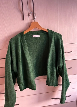 Cardigan crop corto cropped in maglia caldo, brand: Stradivarius, condizioni: Nuovo senza cartellino, taglia: M / IT 42 / EU 38, €5.00, €5.95 include la Protezione acquisti