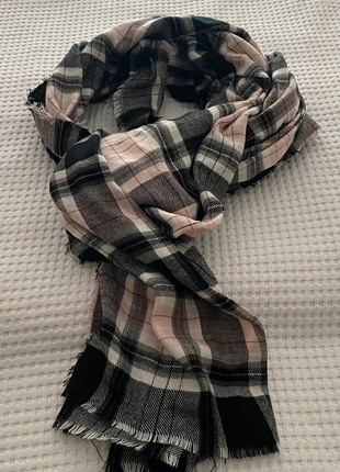 Karierter Schal in hellgrau, hell, rosa und schwarz, marque: Sonstiges, état: Très bon état, 4,50 €, 5,43 € Protection acheteurs incluse