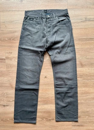 Jeans Boss coupe droite gris taille 40fr, brand: Boss, condition: Very good, size: W30, €20.00, €21.70 includes Buyer Protection Pro