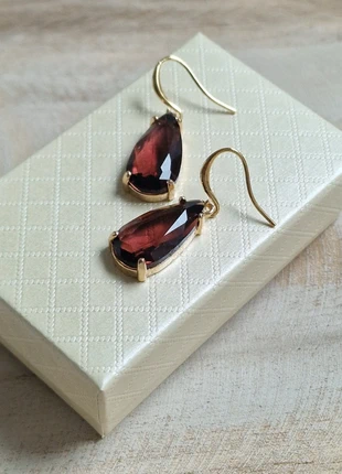 Oorbel bordeaux, merk: mqsieraden, staat: Nieuw zonder prijskaartje, € 7,95, € 9,05 inclusief Kopersbescherming