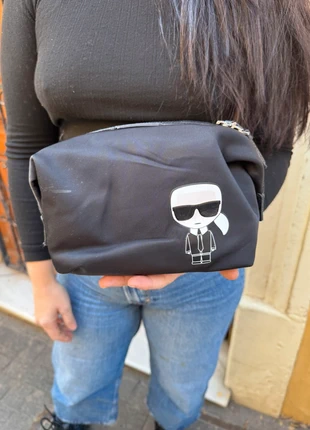 Bolso de mano karl lagerfeld negro dibujo tendencia, marca: Karl Lagerfeld, estado: Bueno, 24,95 €, 26,90 € Protección al comprador Pro incluida