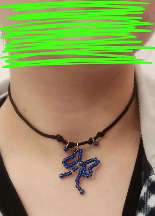 Collana nera con fiocco blu, marke: NO LABEL, zustand: Sehr gut, 3,50 €, 4,38 € inklusive Vinted-Käuferschutz