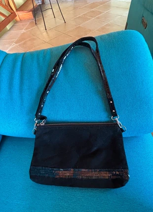 Sac pochette cuir velours Vanessa Bruno neuf, marque: Vanessa Bruno, état: Neuf sans étiquette, 37,00 €, 39,55 € Protection acheteurs incluse