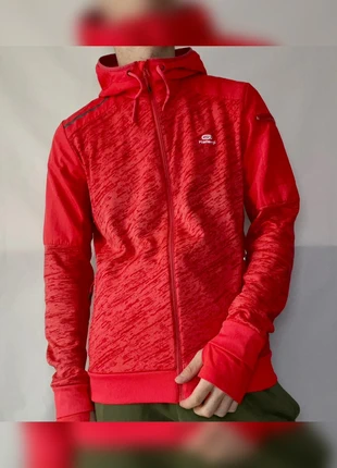 Veste zippé Kalenji rouge logo floqué - style sportwear - M, brand: Kalenji, condition: Very good, size: M, €12.00, €13.30 includes Buyer Protection