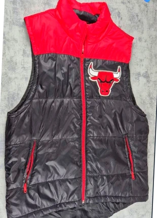 doudoune - sans manche - taille M - Chicago - mitchell & ness - hardwood classics, brand: Mitchell & Ness, condizioni: Ottime, taglia: M, €39.90, €42.60 include la Protezione acquisti