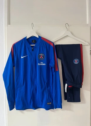 Nike authentic football joggingpak Paris eur S, merk: Nike, staat: Heel goed, maat: S / 36 / 8, € 15,00, € 16,45 inclusief Kopersbescherming