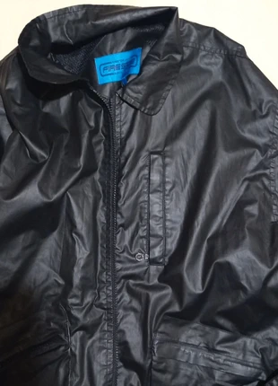 Chubasquero negro fino, merk: Firestone, staat: Goed, maat: S, € 10,00, € 11,20 inclusief Kopersbescherming