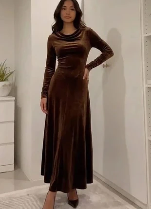 Robe longue en velours chocolat, élégante et fluide taille L, brand: phenomeca, condition: Very good, size: L / 40 / 12, €49.00, €52.15 includes Buyer Protection