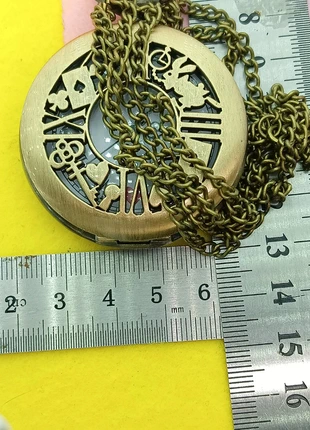 Montre à gousset Alice in wonderland, merk: Alice, staat: Heel goed, maat: 47 mm & groter, € 5,00, € 5,95 inclusief Kopersbescherming Pro