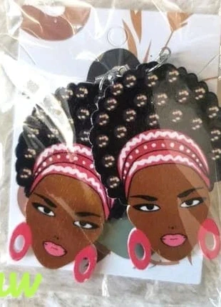 boucle d'oreille forme créole femme, merk: Femme, staat: Nieuw zonder prijskaartje, € 5,00, € 5,95 inclusief Kopersbescherming