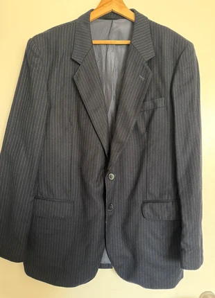 Blazer lainepure, merk: laine pure, staat: Heel goed, maat: L / 40 / 12, € 10,00, € 11,20 inclusief Kopersbescherming