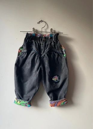 Geweldig vintage 80s 90s denim 🦋 Harembroekje colorblock., merk: Vintage, staat: Heel goed, maat: 12-18 maanden / 80 cm, € 27,00, € 29,05 inclusief Kopersbescherming