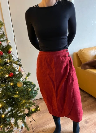 Wine red festive midi skirt, merk: Far Hills, staat: Goed, maat: S / 36 / 8, € 3,00, € 3,85 inclusief Kopersbescherming