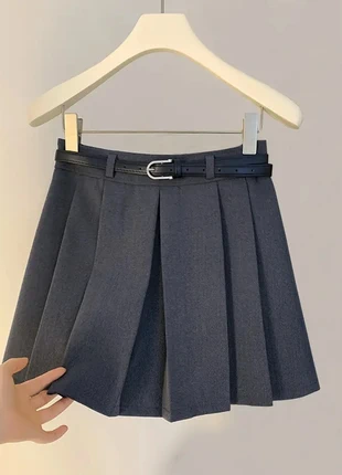 Jupe / Minijupe vintage gris M neuve, brand: sansnom., condition: Very good, size: M / 38 / 10, €32.99, €35.34 includes Buyer Protection