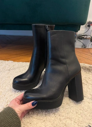 Bottines/boots noires Zara talons hauts, marque: Zara, état: Neuf sans étiquette, taille: 37, 20,00 €, 21,70 € Protection acheteurs incluse