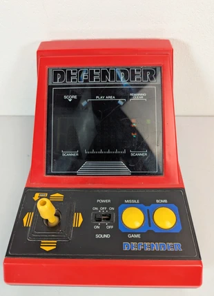 Jeu électronique Defender années 80, état: Très bon état, taille: Prématuré, jusqu'à 44cm, 70,00 €, 74,20 € Protection acheteurs incluse