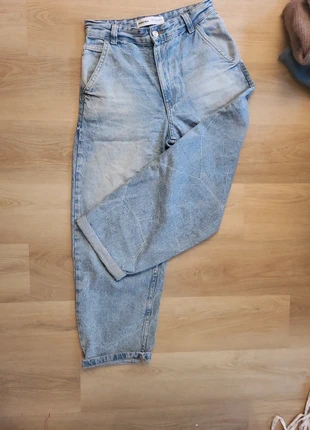 Jean large Bershka, marque: Bershka, état: Très bon état, taille: S / 36 / 8, 6,00 €, 7,00 € Protection acheteurs incluse