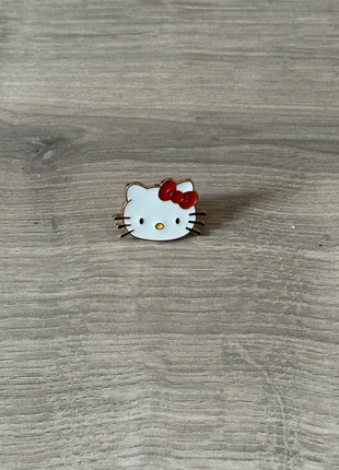 Pins Hello Kitty / Sanrio (Neuf, Réduction active), estado: Novo sem etiquetas, €5.00, €5.95 inclui Proteção do Comprador