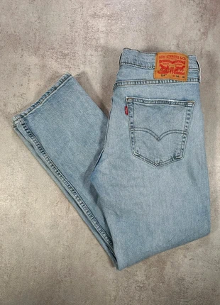 Jeans Levi's 514 bleu clair denim, déchirures discrètes, coupe taille W34 L30, marque: Levi's, état: Très bon état, taille: W34 | FR 44, 27,00 €, 29,05 € Protection acheteurs (Pro) incluse