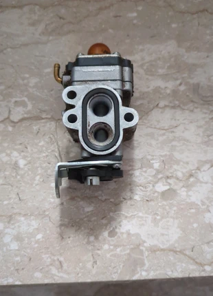 Carburatore per Kawasaki, marke: Kawasaki, zustand: Zufriedenstellend, 12,00 €, 13,30 € inklusive Vinted-Käuferschutz