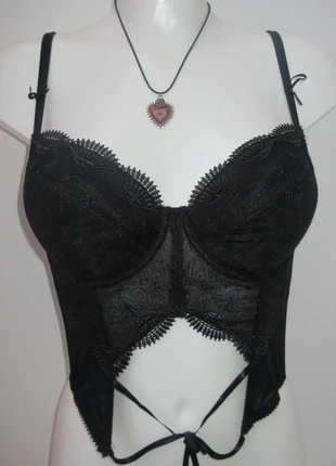 Sheer Black Lace Garter Bustier Top with Scalloped Edge Detail, marque: Top Vintage, état: Très bon état, taille: S / 36 / 8, 13,00 €, 14,35 € Protection acheteurs incluse