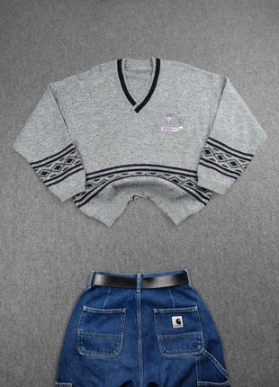 Pull à Col V Vintage 80s en Maille Chiné Gris à Motifs Imprimé et Brodés "Avion / Pilote" (M), marque: Vintage Dressing, état: Très bon état, taille: M, 25,00 €, 26,95 € Protection acheteurs (Pro) incluse