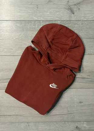 Pull rouge bordeaux Nike en très bon état taille XS, marca: Nike, estado: Muito bom, tamanho: XS, €19.90, €21.60 inclui Proteção do Comprador