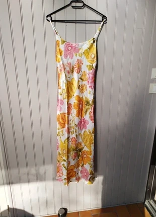 Robe nuisette mi longue en satin à fleurs neuve Asos Forever New taille 34, marque: Forever New, état: Neuf avec étiquette, taille: XS / 34 / 6, 19,00 €, 20,65 € Protection acheteurs (Pro) incluse