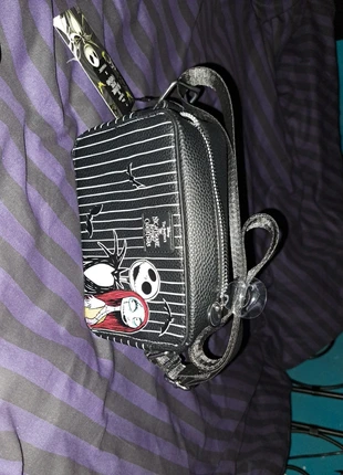 Nightmare before christmas tasje, merk: THE NIGHTMARE BEFORE CHRISTMAS, staat: Nieuw met prijskaartje, € 15,00, € 16,45 inclusief Kopersbescherming