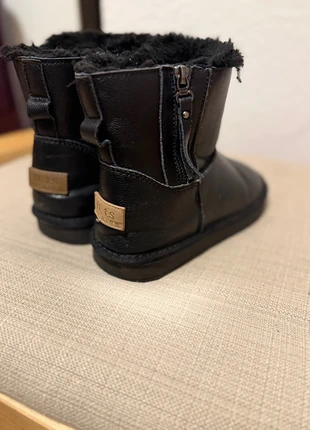 Schwarze Winterboots – nur wenige Male getragen, marque: It ts fashion, état: Très bon état, taille: 40, 10,00 €, 11,20 € Protection acheteurs incluse