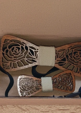 Noeud papillon bois, état: Très bon état, 10,00 €, 11,20 € Protection acheteurs incluse