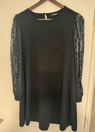 Robe d’été manche dentelle et paillette, marca: Les Follies, estado: Muito bom, tamanho: XL / 42 / 14, €3.00, €3.85 inclui Proteção do Comprador