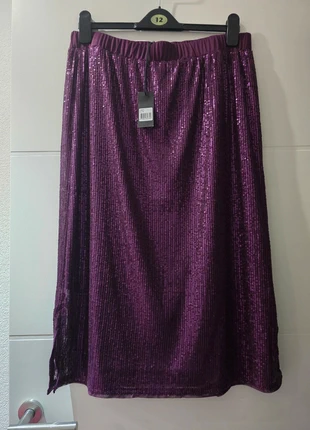 Miljuschka violet purple 3/4 length skirt sequin size EU 44, marque: Miljuschka by Wehkamp, état: Neuf avec étiquette, taille: XXL / 44 / 16, 15,00 €, 16,45 € Protection acheteurs incluse