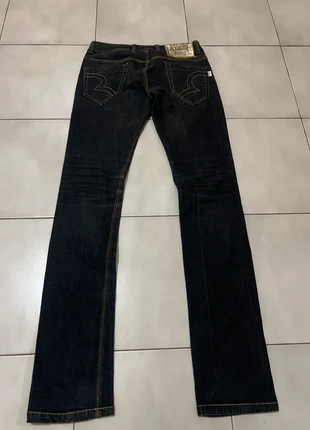 Jeans Vintage a Vita Bassa – Taglia 36 – Dettagli Ricamati Retro, brand: JNCO, condizioni: Ottime, taglia: S / IT 40 / EU 36, €25.00, €26.95 include la Protezione acquisti