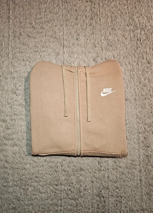 Gilet sweat à capuche zippé Nike beige taille S, marque: Nike, état: Très bon état, taille: S, 21,99 €, 23,79 € Protection acheteurs incluse