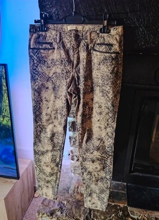 pantalon zara effet peau de serpent taille M, brand: Zara, condition: Very good, size: M / 38 / 10, €10.00, €11.20 includes Buyer Protection