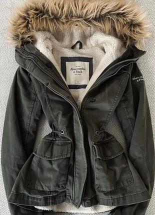 rare Vintage 2000s Y2k Hollister Abercrombie Faux Fur Bella Swan Elena Gilbert Fall Winterjacket XS, merk: Abercrombie & Fitch, staat: Heel goed, maat: XS / 34 / 6, € 95,00, € 100,45 inclusief Kopersbescherming